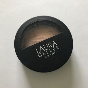Laura Geller Balance -N- Brighten Foundation